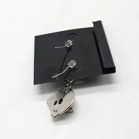 Lindenwold Silver Tone 3D Bat Flying With Skull Stranger Things Halloween - Picture 4 of 4